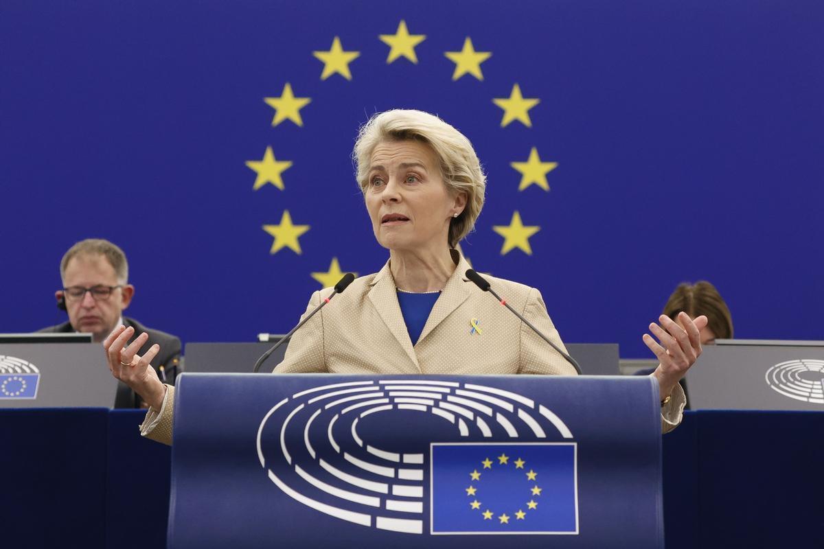 La presidenta de la Comisión Europea, Ursula von der Leyen, durante su intervención en el Parlamento Europeo.