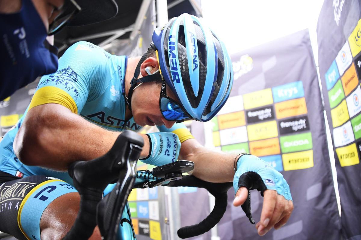 Imagen de archivo del ciclista colombianoMiguel Ángel López, del equipo Astana EFE/EPA/BERNARD PAPON / Archivo