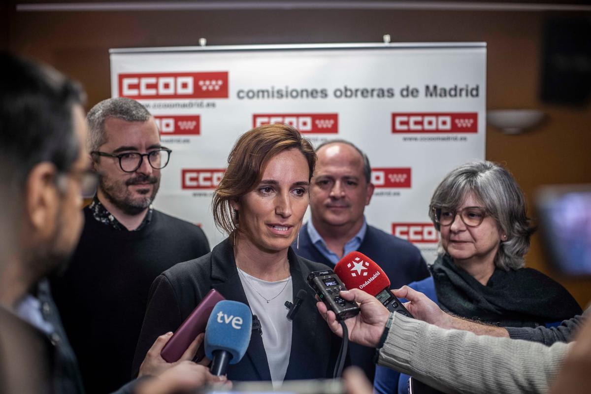 Mónica García en un reunión con CCOO la semana pasada.
