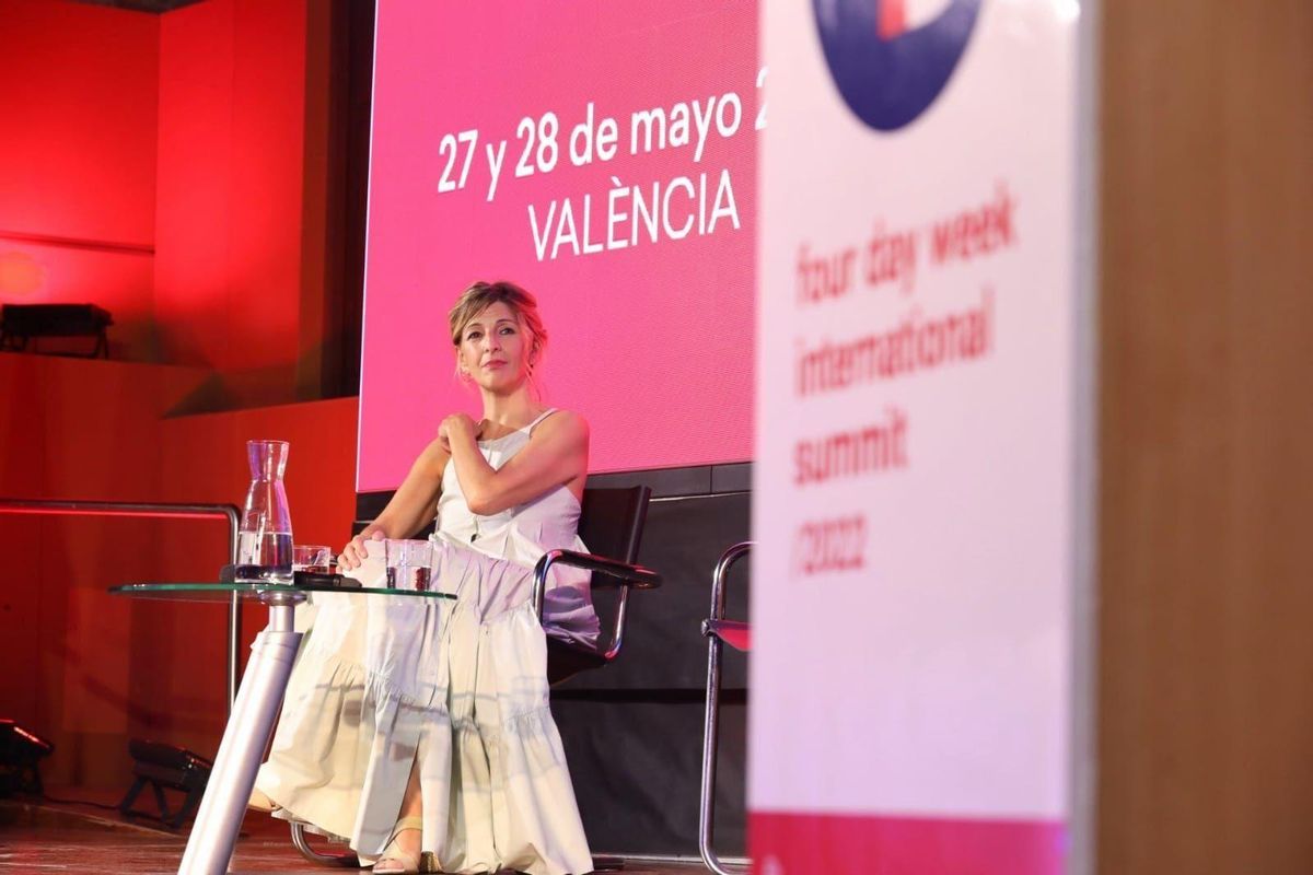 Yolanda Díaz enfría la jornada de cuatro días y aboga por medidas de flexibilidad pactadas Yolanda Díaz enfría la jornada de cuatro días y aboga por medidas de flexibilidad pactadas