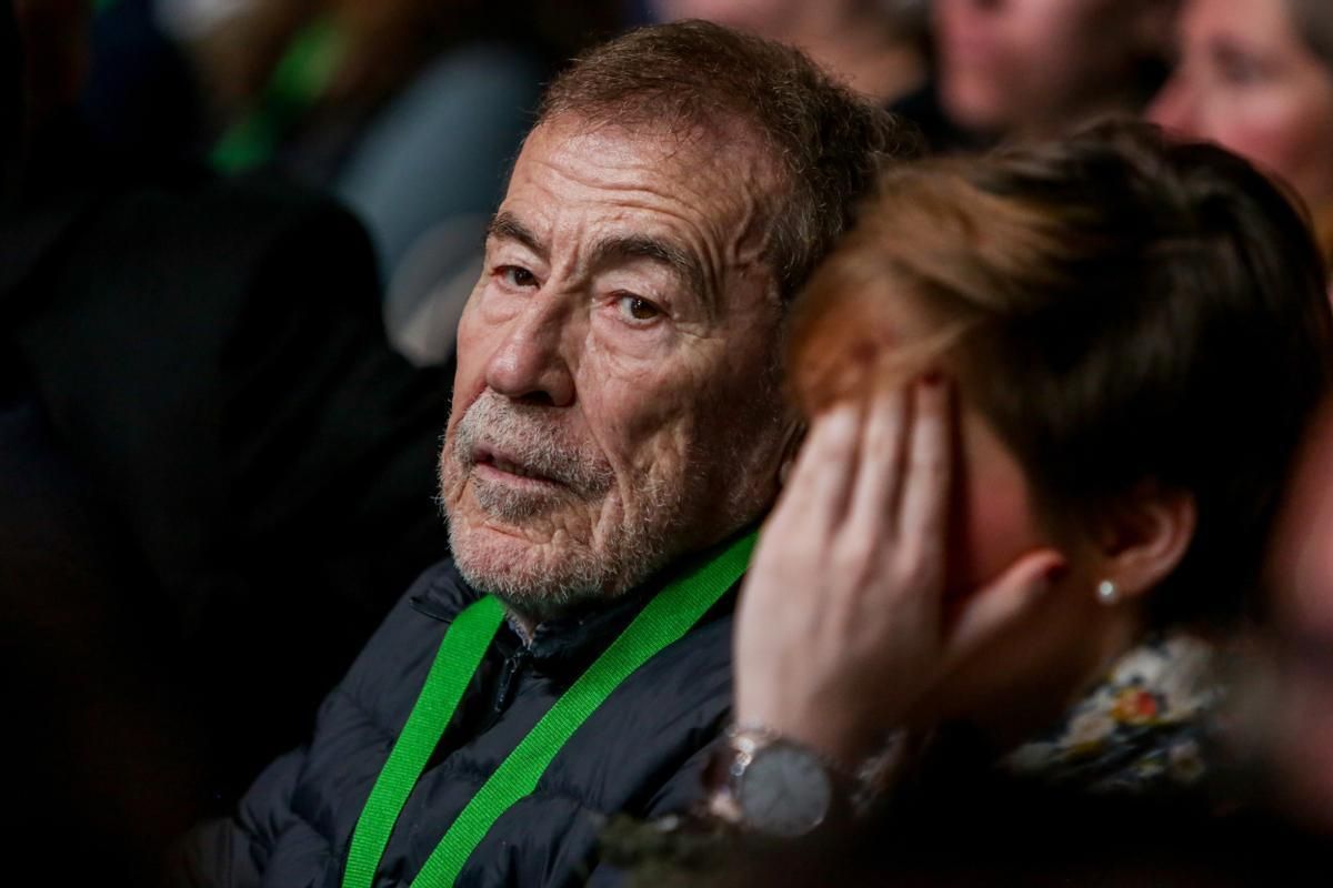 Seis momentos en la trayectoria de Sánchez Dragó, entre la pedofilia y