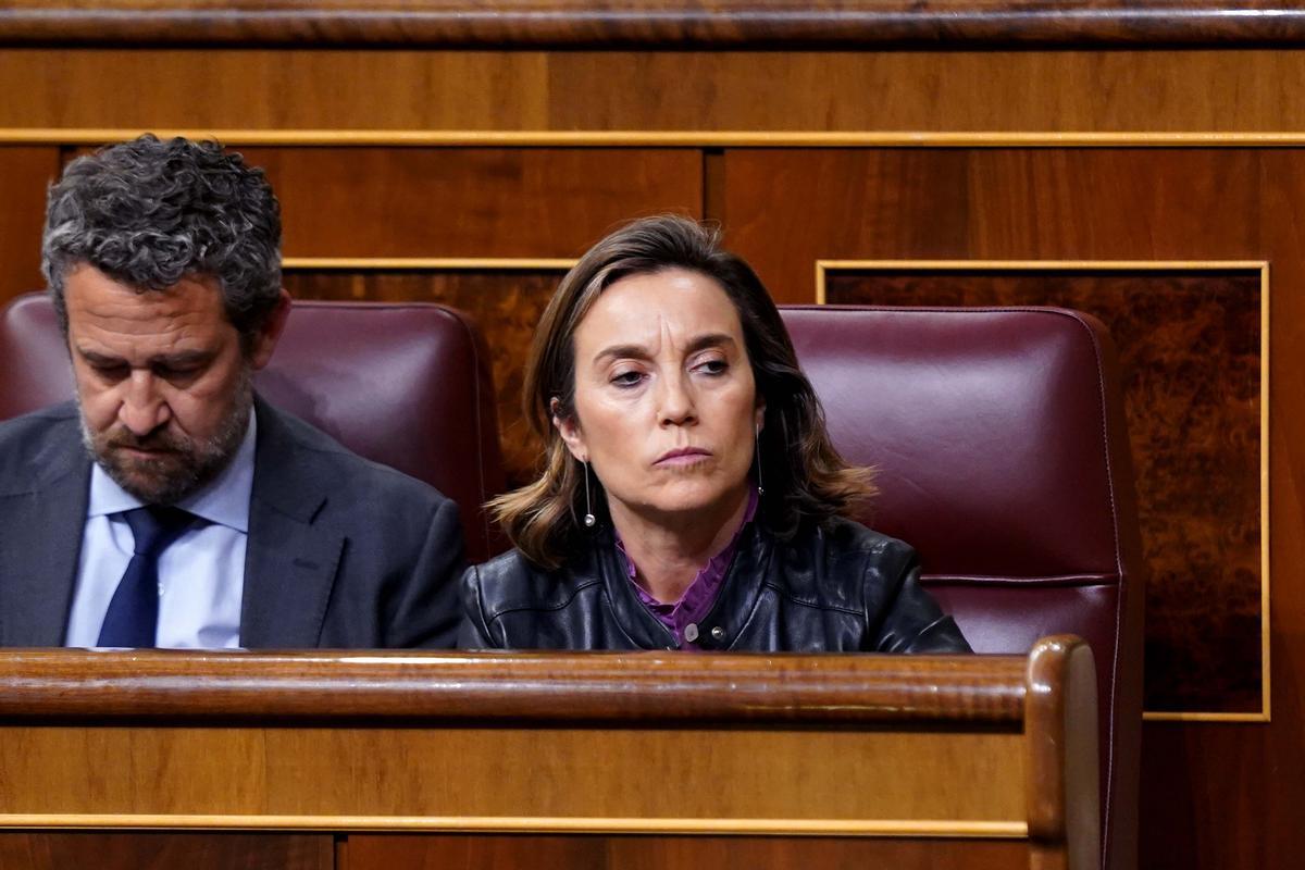 Cuca Gamarra y Jaime Olano en el Congreso. Cuca Gamarra y Jaime Olano en el Congreso.