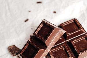 ¿Sabes cuál es el chocolate que ayuda a adelgazar, reduce el colesterol y es cardioprotector?