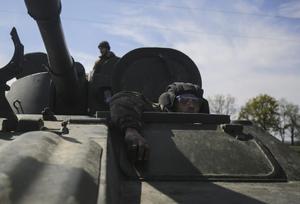 Ucrania lanza su contraofensiva en Járkov e Izium y logra sacar a civiles de Azovstal