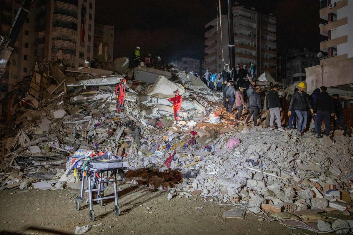 Turquía declara tres meses de estado de emergencia en la zona afectada por el sismo
