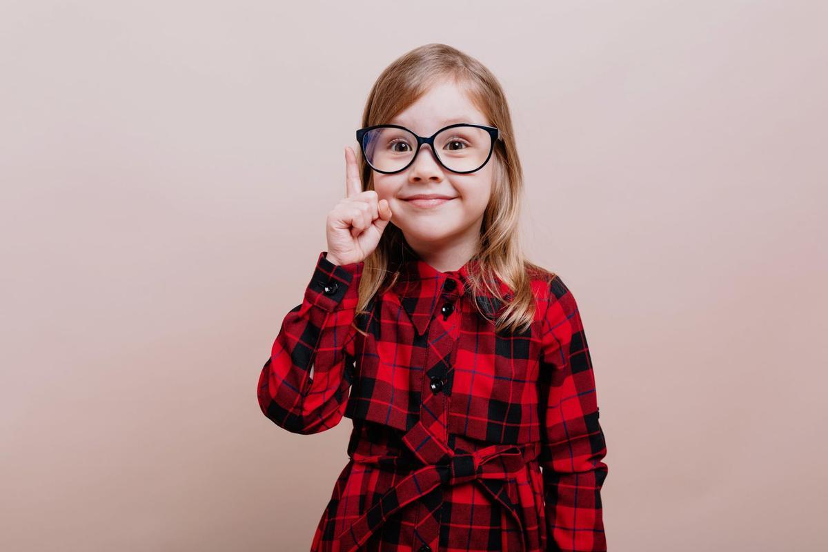 Las 'gafas asombrosas' y porqué deberíamos asegurarnos de que nuestros hijos las llevan