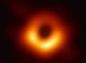 ¿Fotografiado el agujero negro supermasivo de la Vía Láctea?