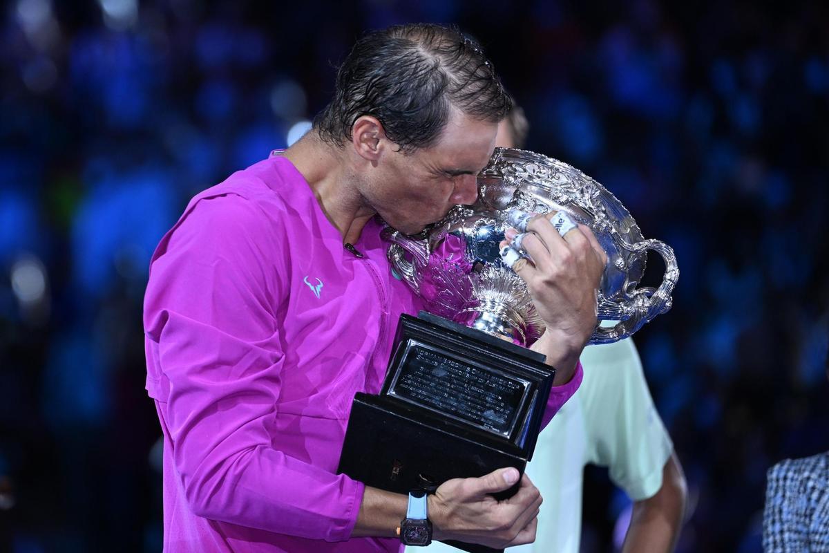 Nadal hace historia en el Open de Australia y consigue su primer Grand Slam