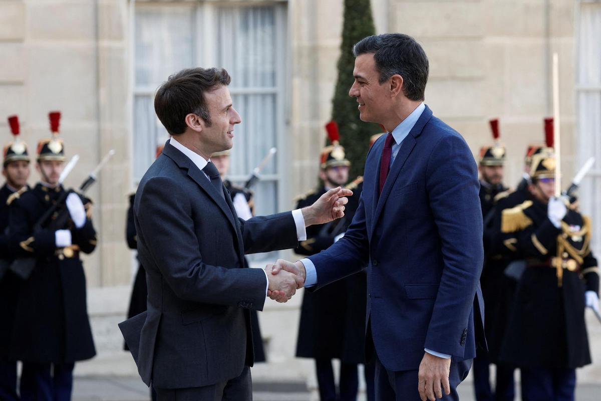 España cree que Francia "cederá" con el gasoducto de los Pirineos por la presión alemana