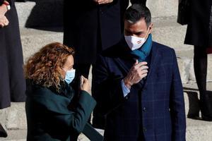 Sánchez pide "cuidar" la Constitución y Batet avisa de los riesgos de "judicializar la política"