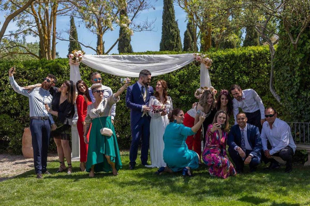 Trucos sobre cómo vestir invitan a una boda | Periódico de España