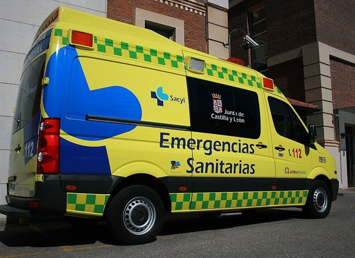 Una ambulancia del servicio de emergencias de Castilla y León.