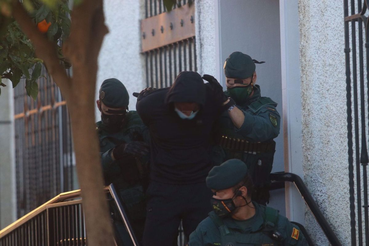 La fiscalía pide 51 años de cárcel para 'El Melillero' por intentar asesinar con ácido a su exnovia y una amiga La fiscalía pide 51 años de cárcel para 'El Melillero' por intentar asesinar con ácido a su exnovia y una amiga