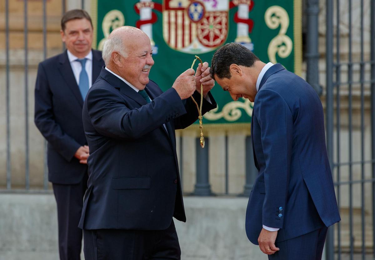Juanma Moreno jura su cargo como presidente de Andalucía