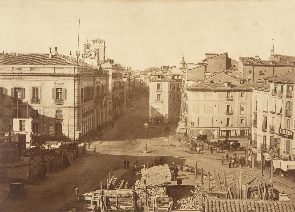 La Puerta del Sol de Madrid, en 1857.