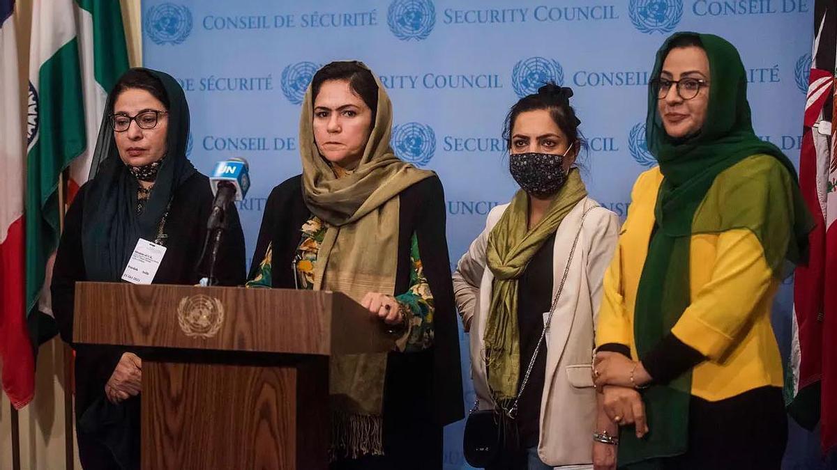 Mujeres afganas en lucha en el exilio.