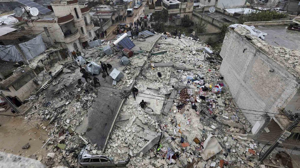 Miles de muertos en un terremoto de 7,8 en el sur de Turquía y el norte de Siria