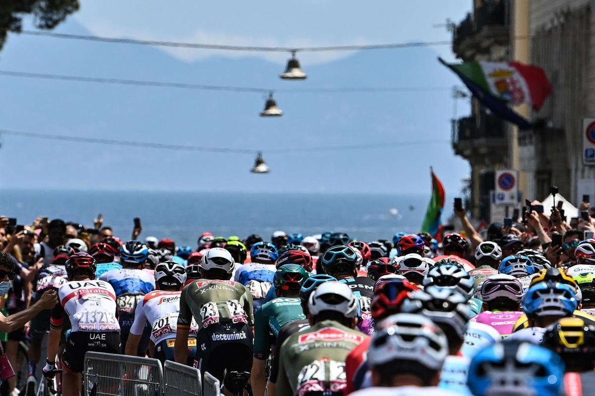 Giro de Italia 2022 Etapa 8 Nápoles Nápoles