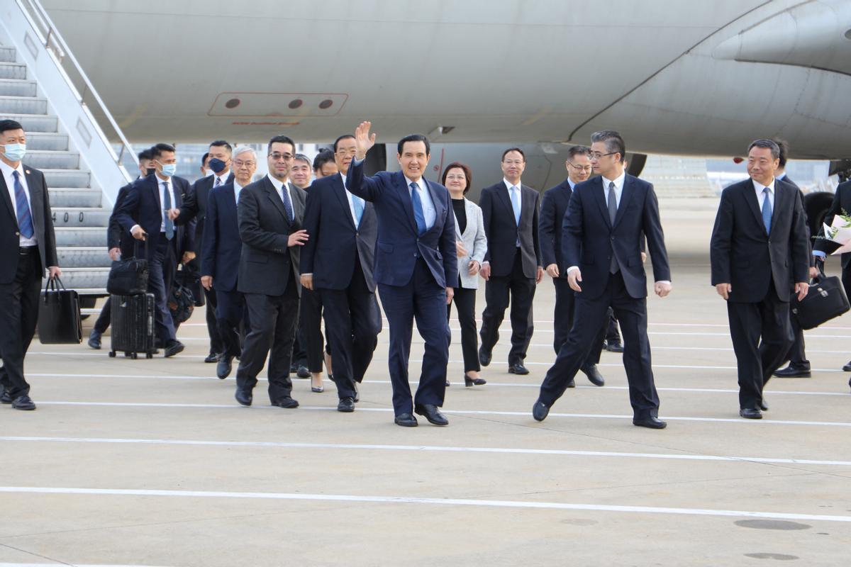 El expresidente taiwanés Ma Ying-jeou, a su llegada a Shanghái.