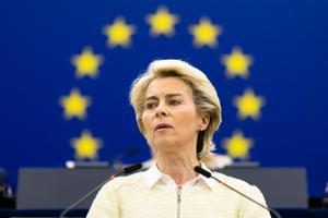 Úrsula von der Leyen, presidenta de la Comisión Europea, en una sesión plenaria del Parlamento Europeo