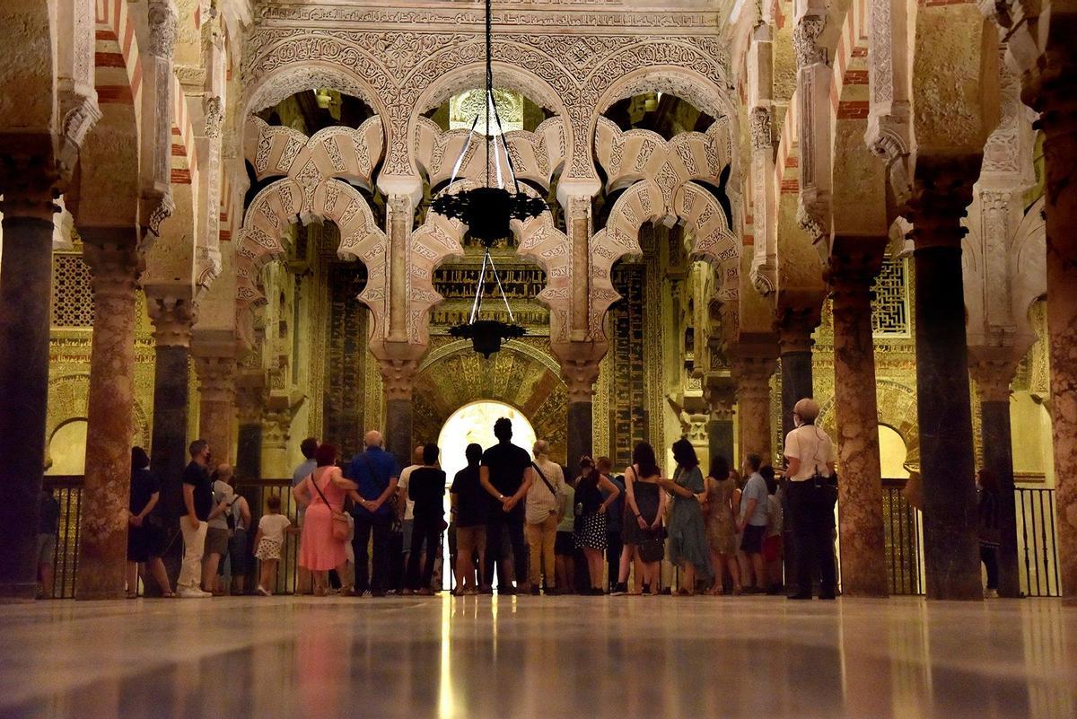 Turistas en la Mezquita de Córdoba.