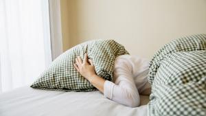 ¿Cómo afecta el cambio de estación a los trastornos del sueño?