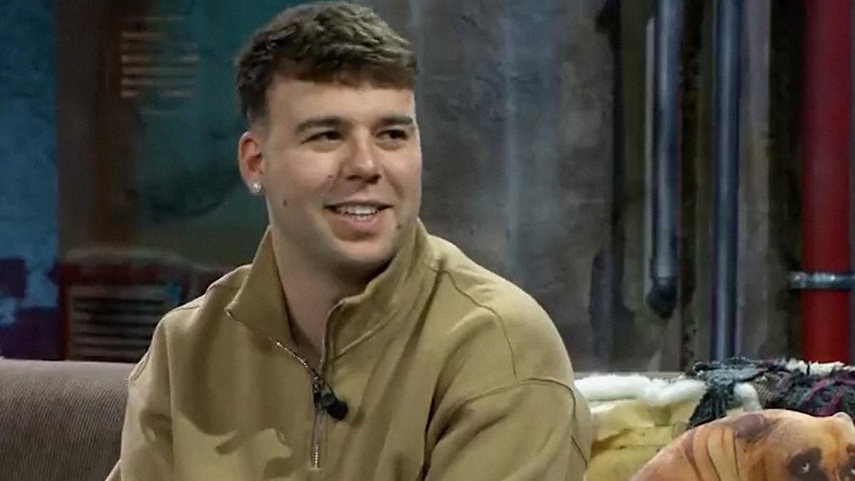 Quevedo cuenta en 'La resistencia' lo que le dijo Bizarrap antes de lanzar su sesión con Shakira Quevedo cuenta en 'La resistencia' lo que le dijo Bizarrap antes de lanzar su sesión con Shakira