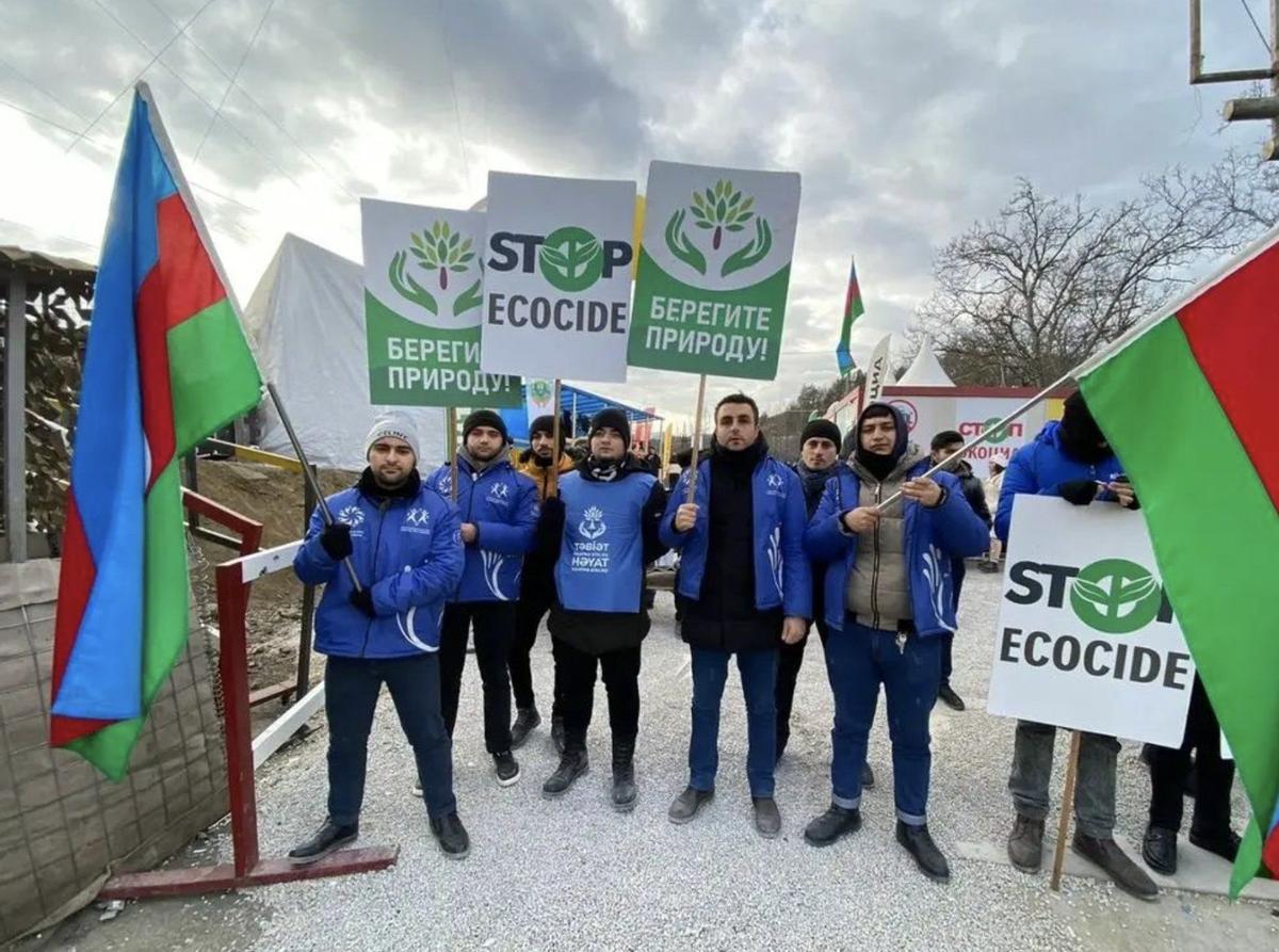 Los falsos ecologistas que han bloqueado el corredor del Lachin y han aislado a 120.000 personas