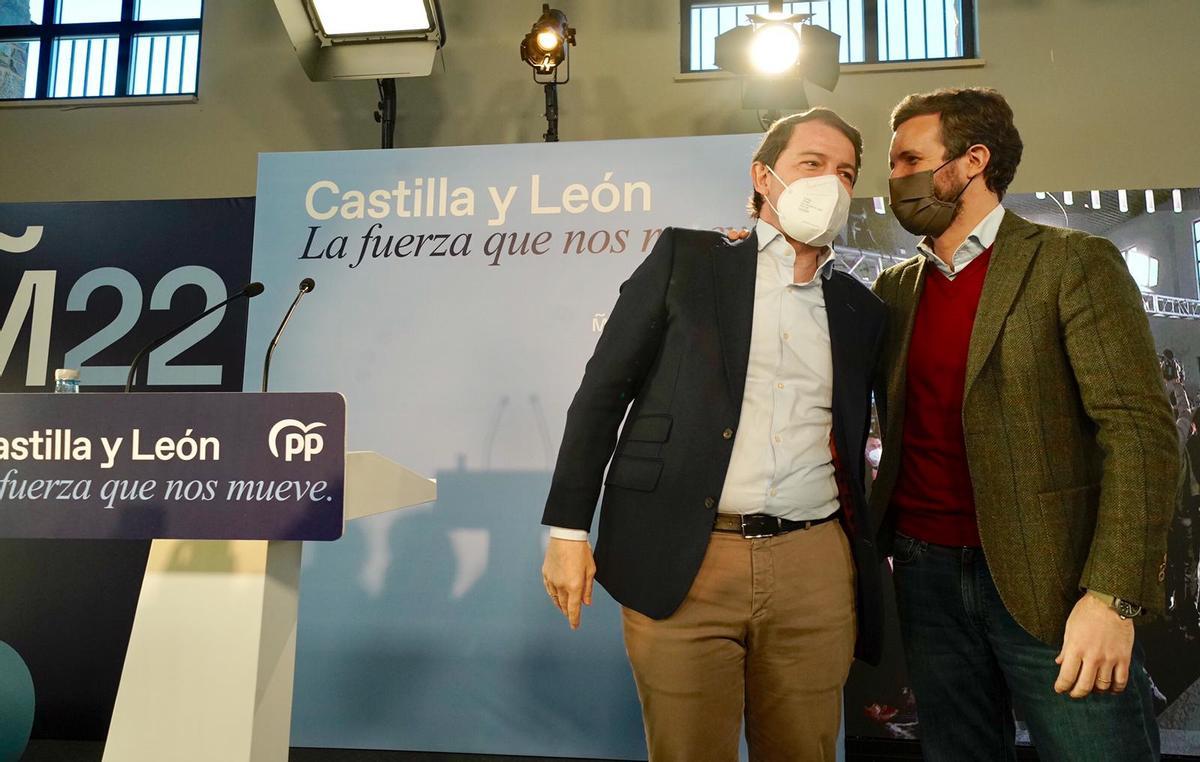 Alfonso Fernández Mañueco y Pablo Casado en el arranque de campaña.