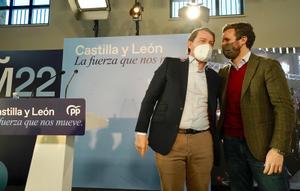 Alfonso Fernández Mañueco y Pablo Casado en el arranque de campaña.