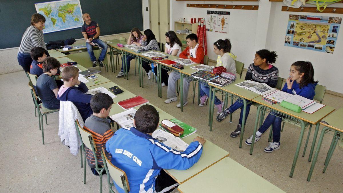 Alumnos durante una clase en el IES Os Rosais, en Vigo.
