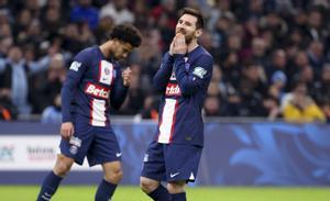 Lionel Messi se lamenta durante un partido del París Saint-Germain. 