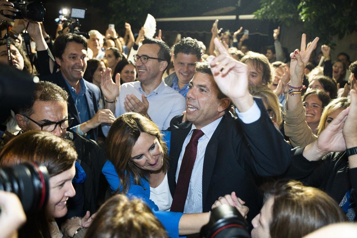 Carlos Mazón llega a la sede del PPCV tras ganar las elecciones autonómicas