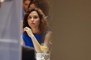 La presidenta de la Comunidad de Madrid, Isabel Díaz Ayuso, participa en un encuentro con el diario El Mundo.