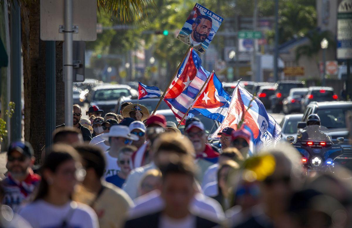 Cuba intenta atraer inversiones y turistas de Rusia en medio de su peor crisis en décadas