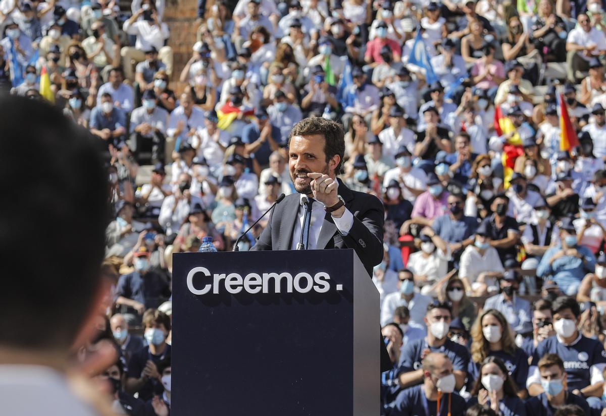 El presidente del PP, Pablo Casado, en el acto de clausura de la Convención Nacional del PP, en la Plaza de Toros de Valencia.