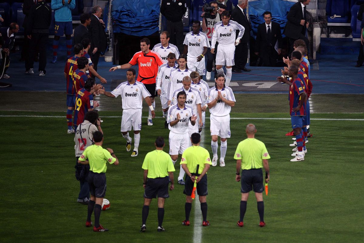 Pasillo del Barcelona al Madrid en 2007. Pasillo del Barcelona al Madrid en 2007.