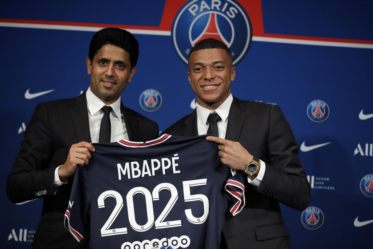 Kylian Mbappé, durante su acto de renovación por el PSG. Kylian Mbappé, durante su acto de renovación por el PSG.