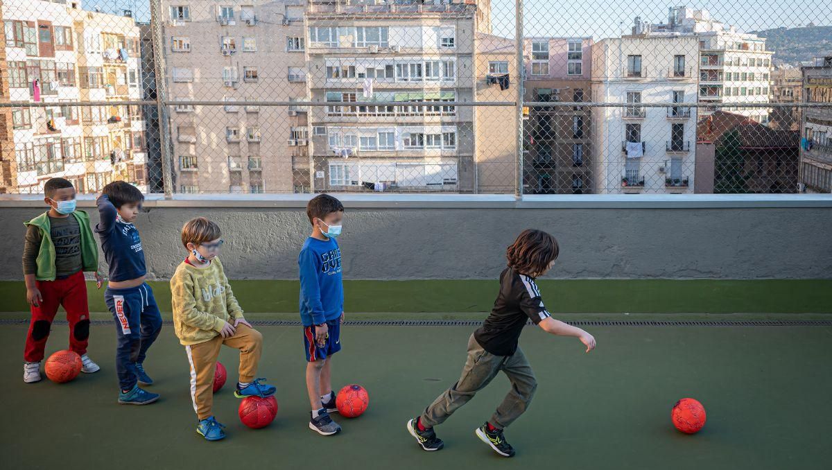 Extraescolares en el colegio CEIP Diputació de Barcelona, en enero de 2022. Extraescolares en el colegio CEIP Diputació de Barcelona, en enero de 2022.