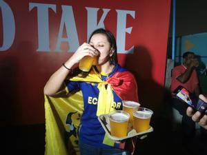 El debut más esperado del Mundial: la cerveza desata la locura en la 'fan zone' oficial