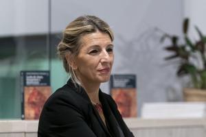 Yolanda Díaz presiona al PSOE con una "comisión negociadora" para limitar la subida hipotecaria y de alimentos