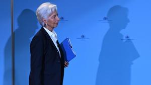 El BCE cuestiona el impuesto a la banca: puede afectar al crédito y debe trasladarse al cliente