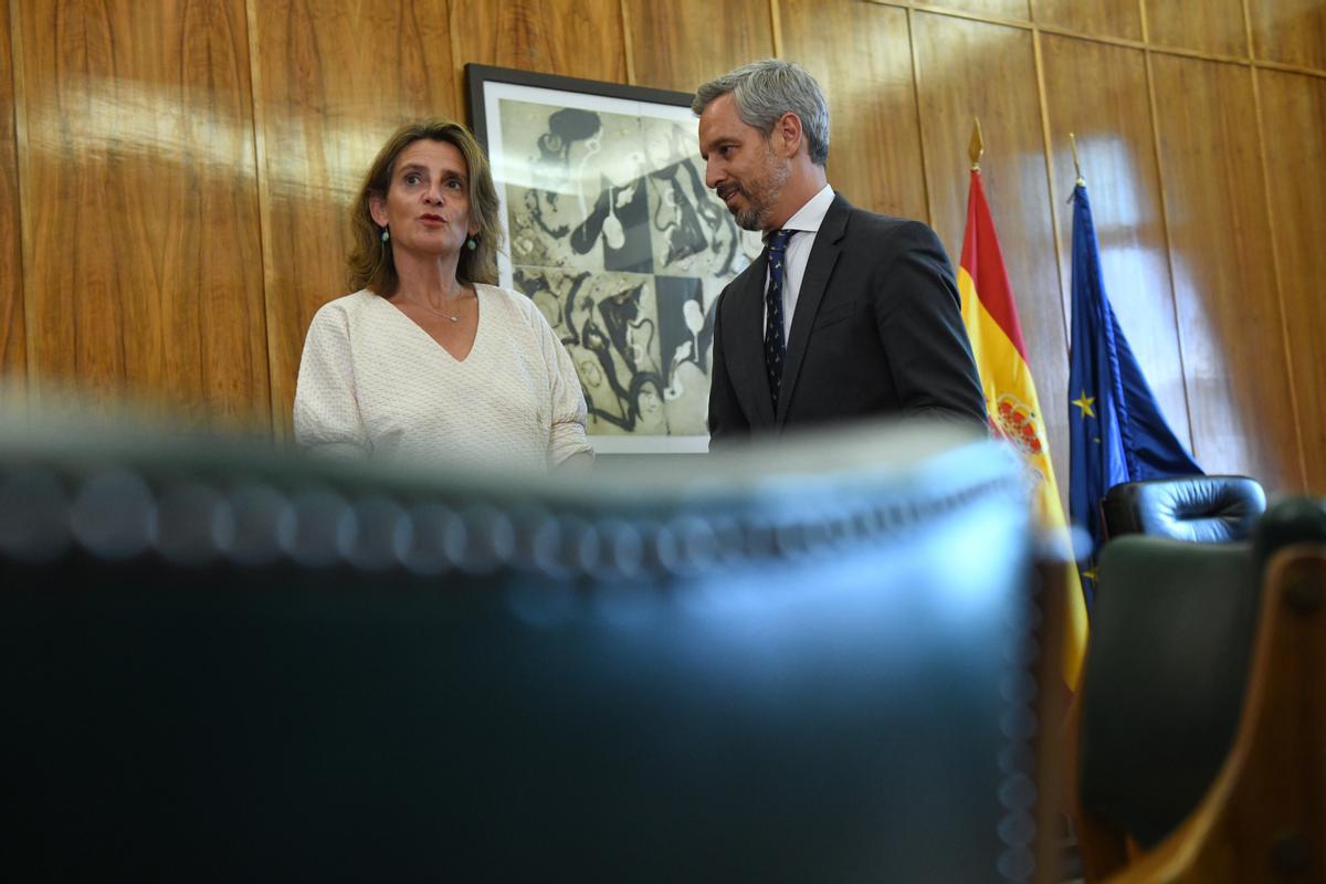 La vicepresidenta Ribera se reúne en el Ministerio con Juan Bravo.