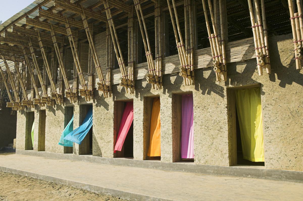 La Escuela METI, en Bangladesh. Uno de los proyectos más reconocidos de la arquitecta Anna Heringer. 