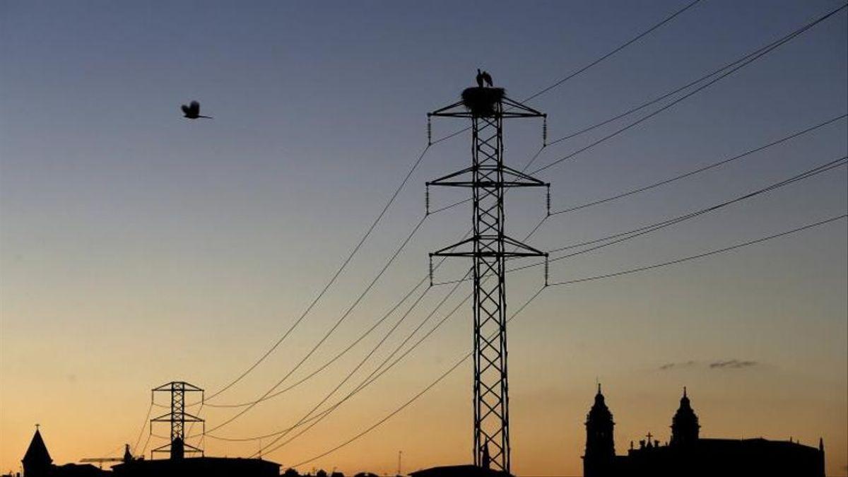 Torres eléctricas. Torres eléctricas.