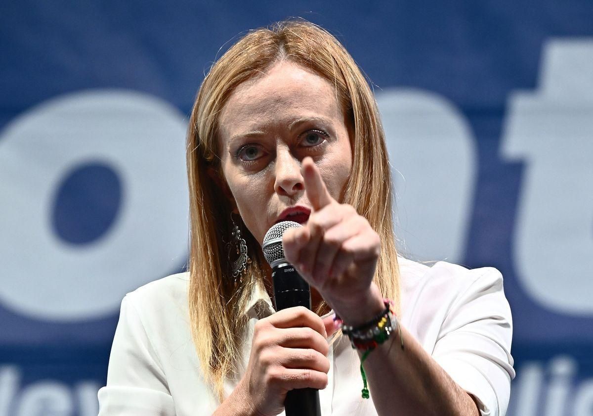 La líder de Hermanos de Italia, Giorgia Meloni, en un mitin en Génova este miércoles. La líder de Hermanos de Italia, Giorgia Meloni, en un mitin en Génova este miércoles.