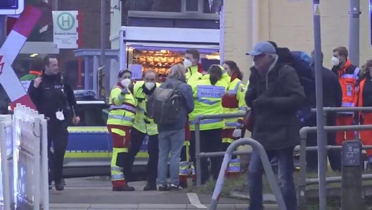 Al menos dos muertos y siete heridos por un apuñalamiento múltiple en un tren en Alemania
