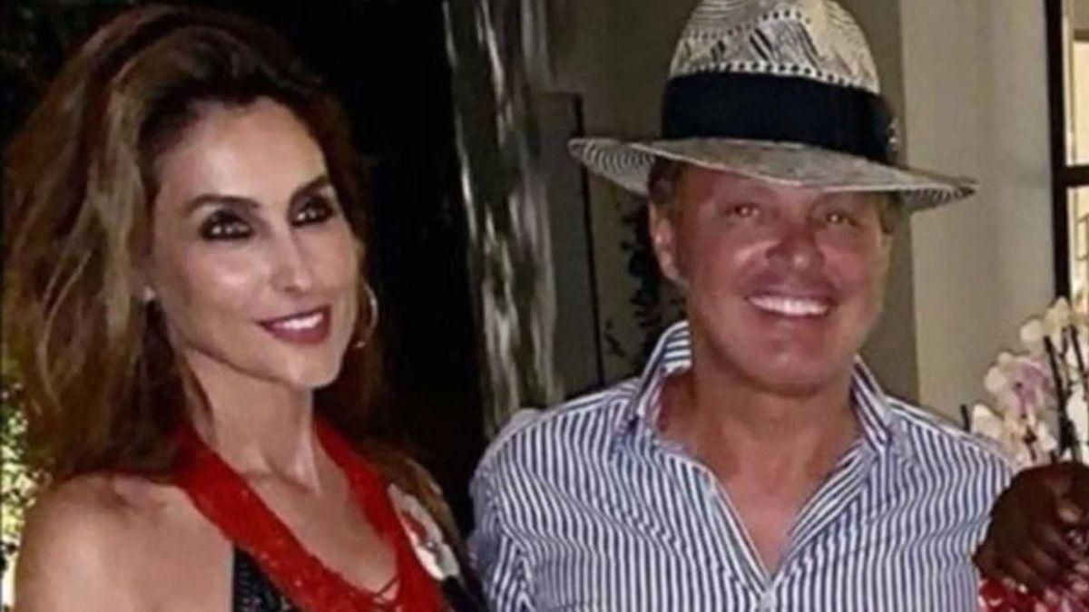 Luis Miguel y Paloma Cuevas se casan Luis Miguel y Paloma Cuevas se casan