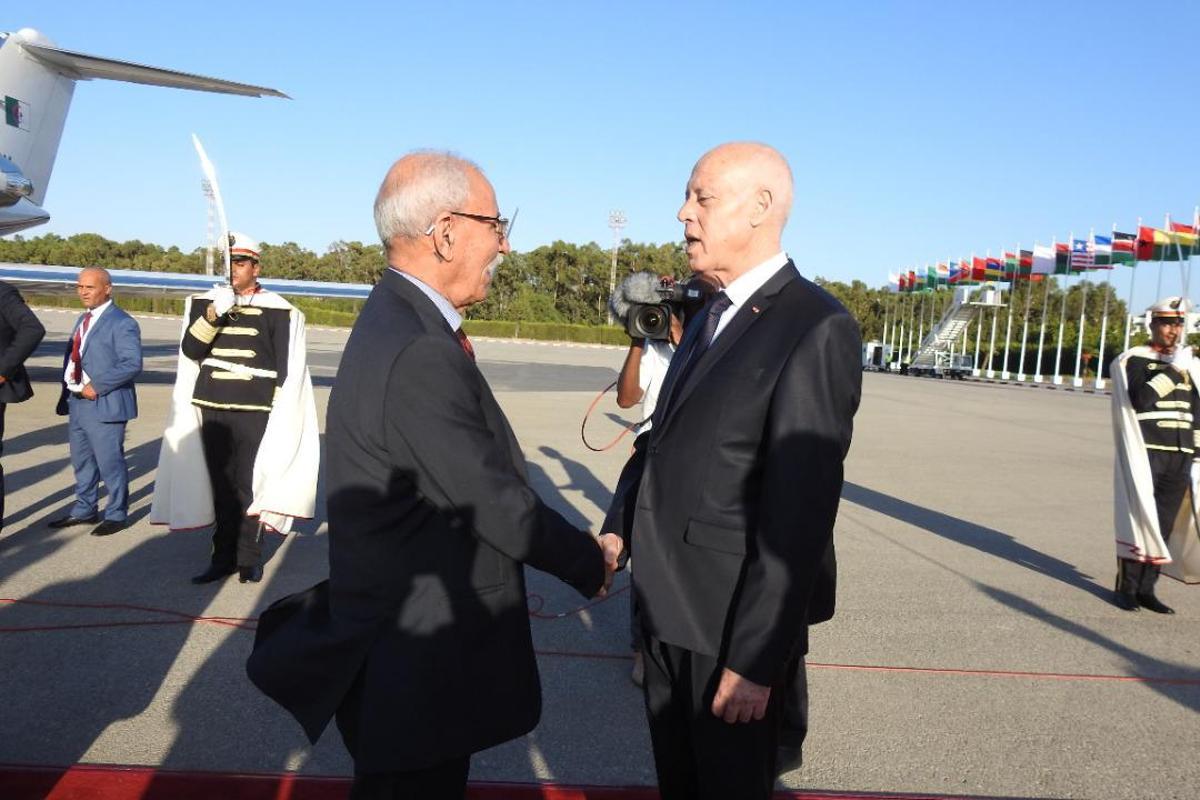 26 de agosto de 2022, Túnez.- Kais Saied, presidente de Túnez (derecha) recibe al presidente de la República Árabe Saharaui Democrática (RASD), Brahim Ghali