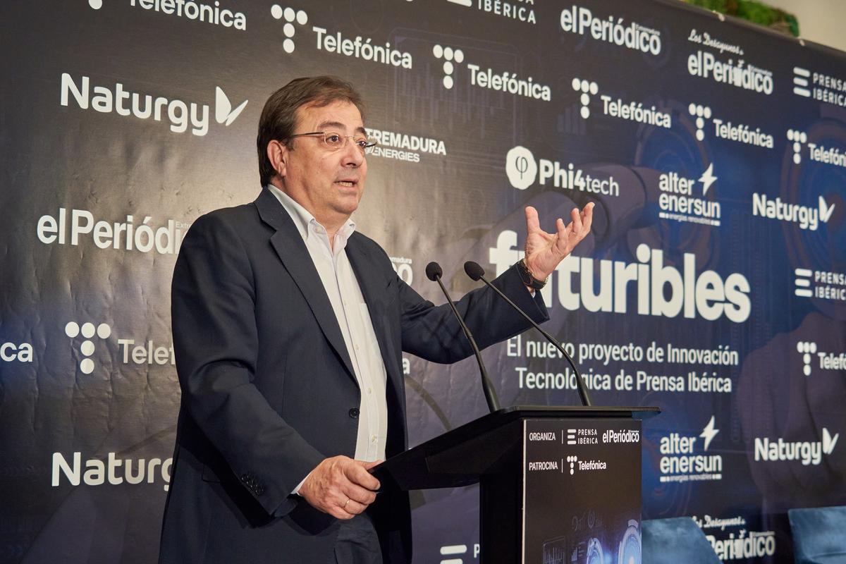 Fernández Vara en el encuentro Futuribles de innovación tecnológica celebrado en Cáceres en abril. Silvia Sánchez